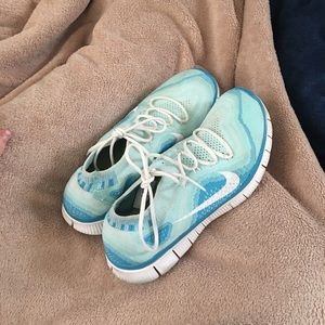 Nike flyknit 5.0 size 7.5